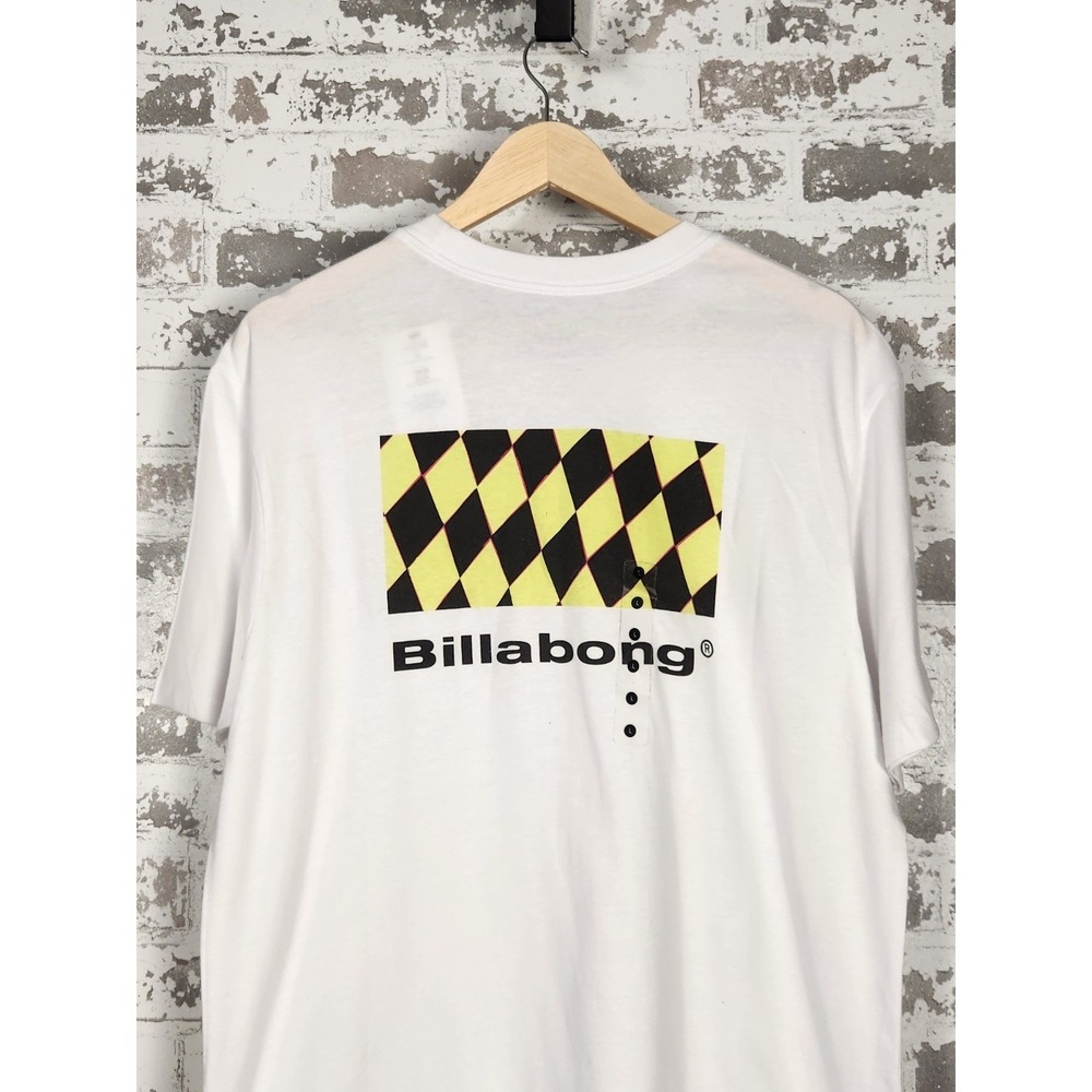 Billabong Graphic T-Shirt Mens Large White Checkered Surf Swim Beach‎